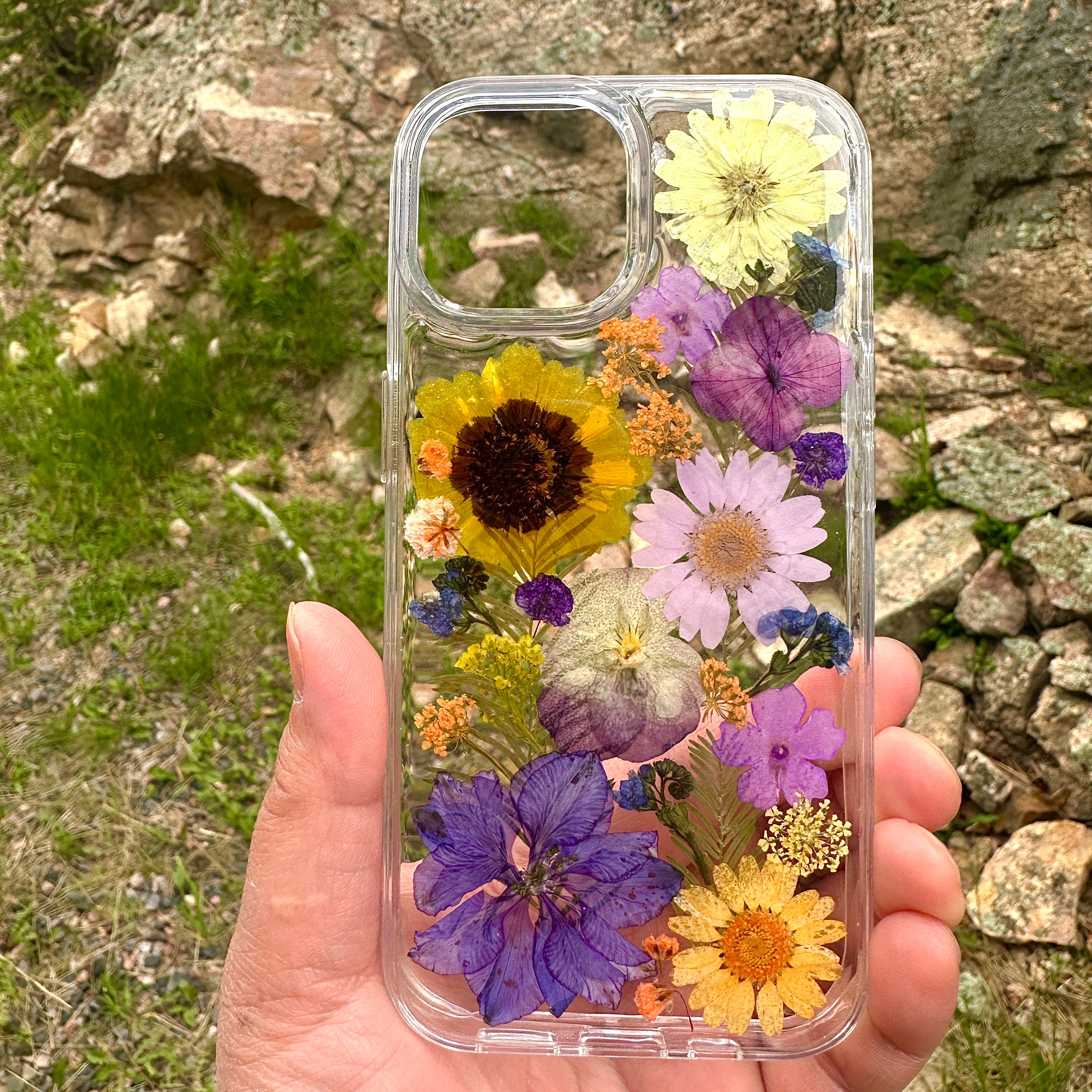 iPhone 15 Flower Phone Case - BG 418