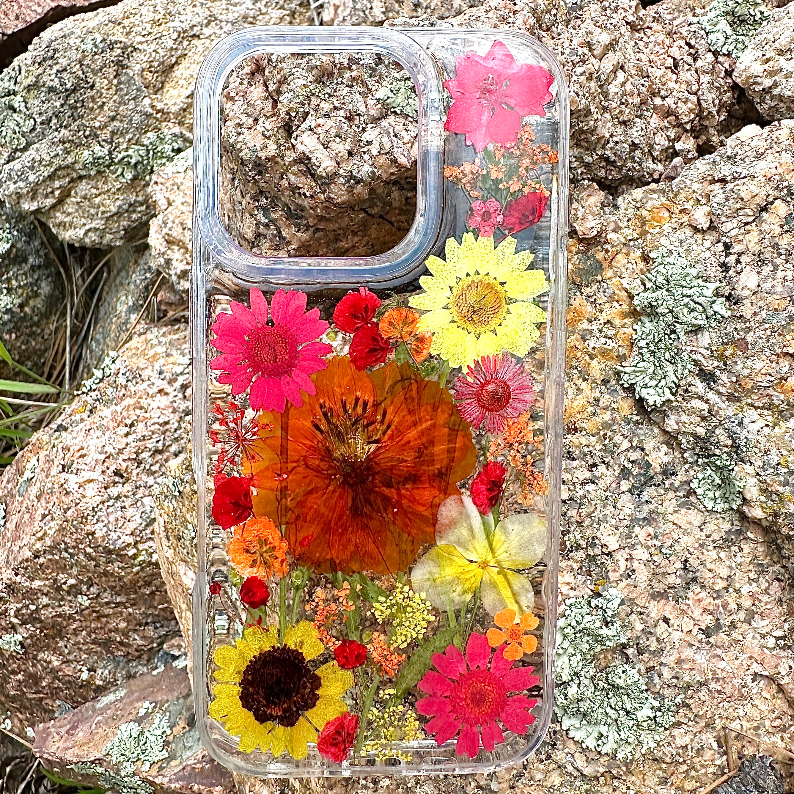 iPhone 16 Pro Flower Phone Case - BG 416