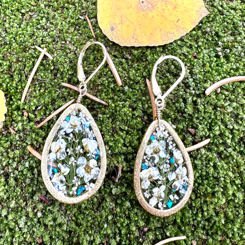 White Botanical Garden Earrings - BG 310