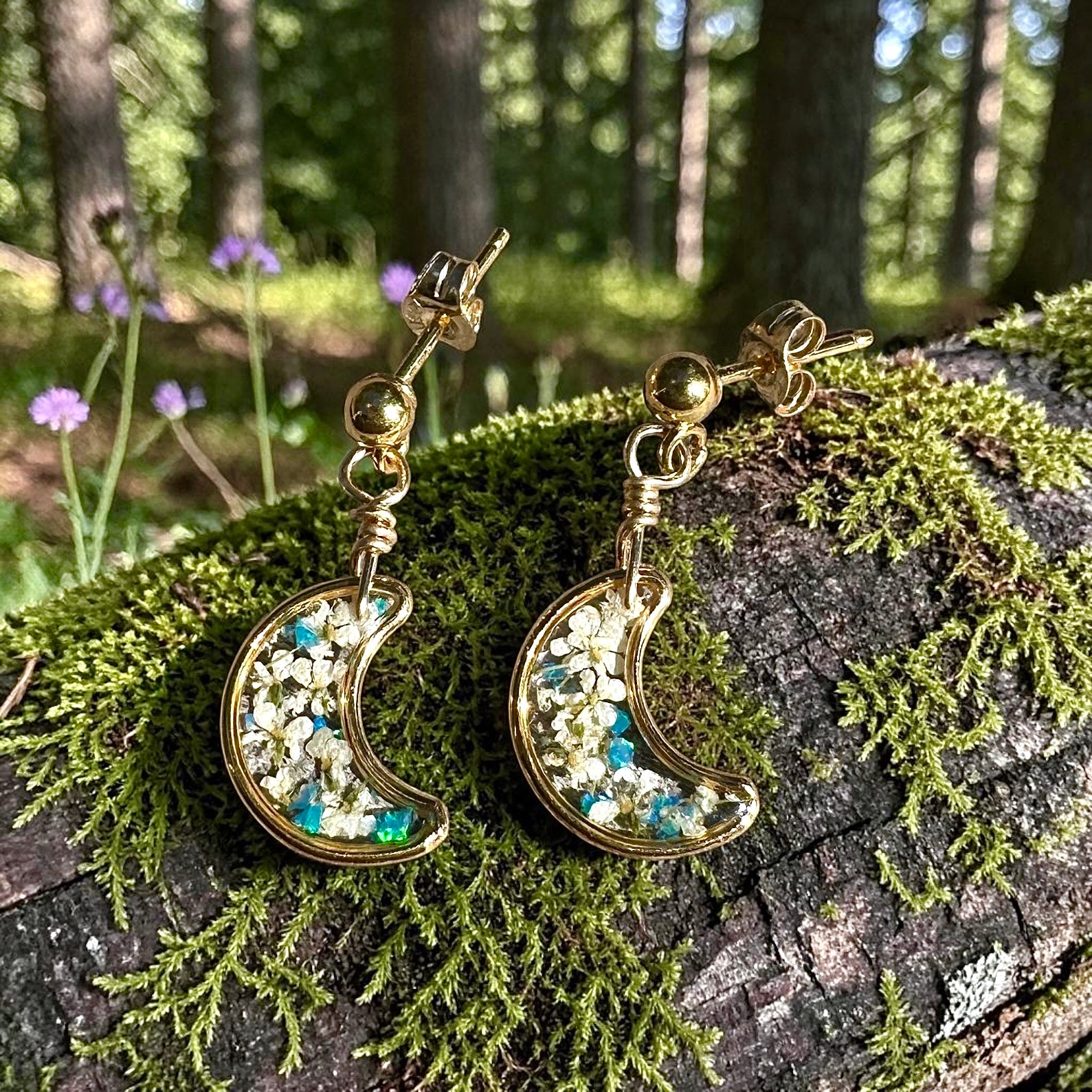 Moon Stud Earrings - BG 392
