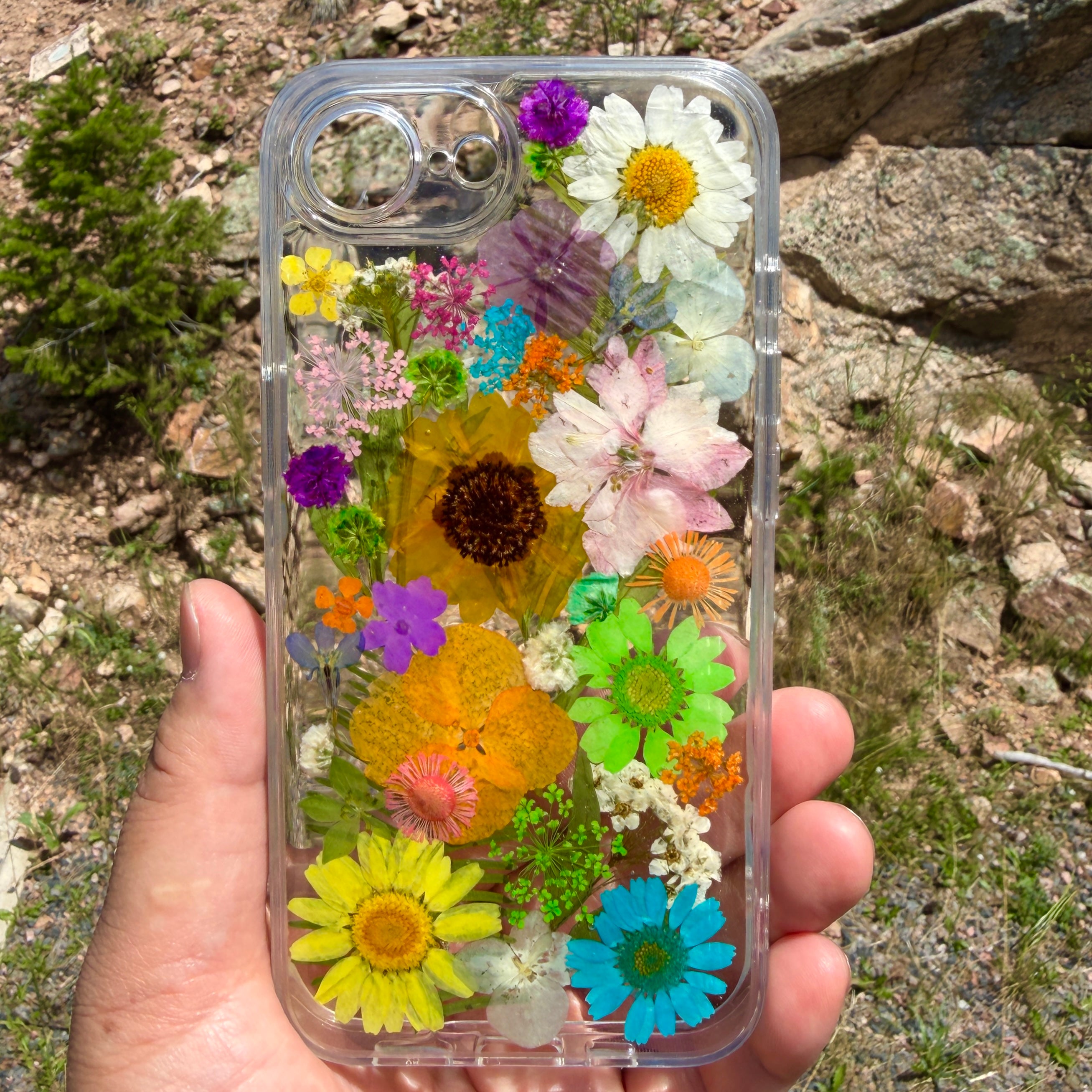 iPhone 16e or 17e Flower Phone Case - BG 467