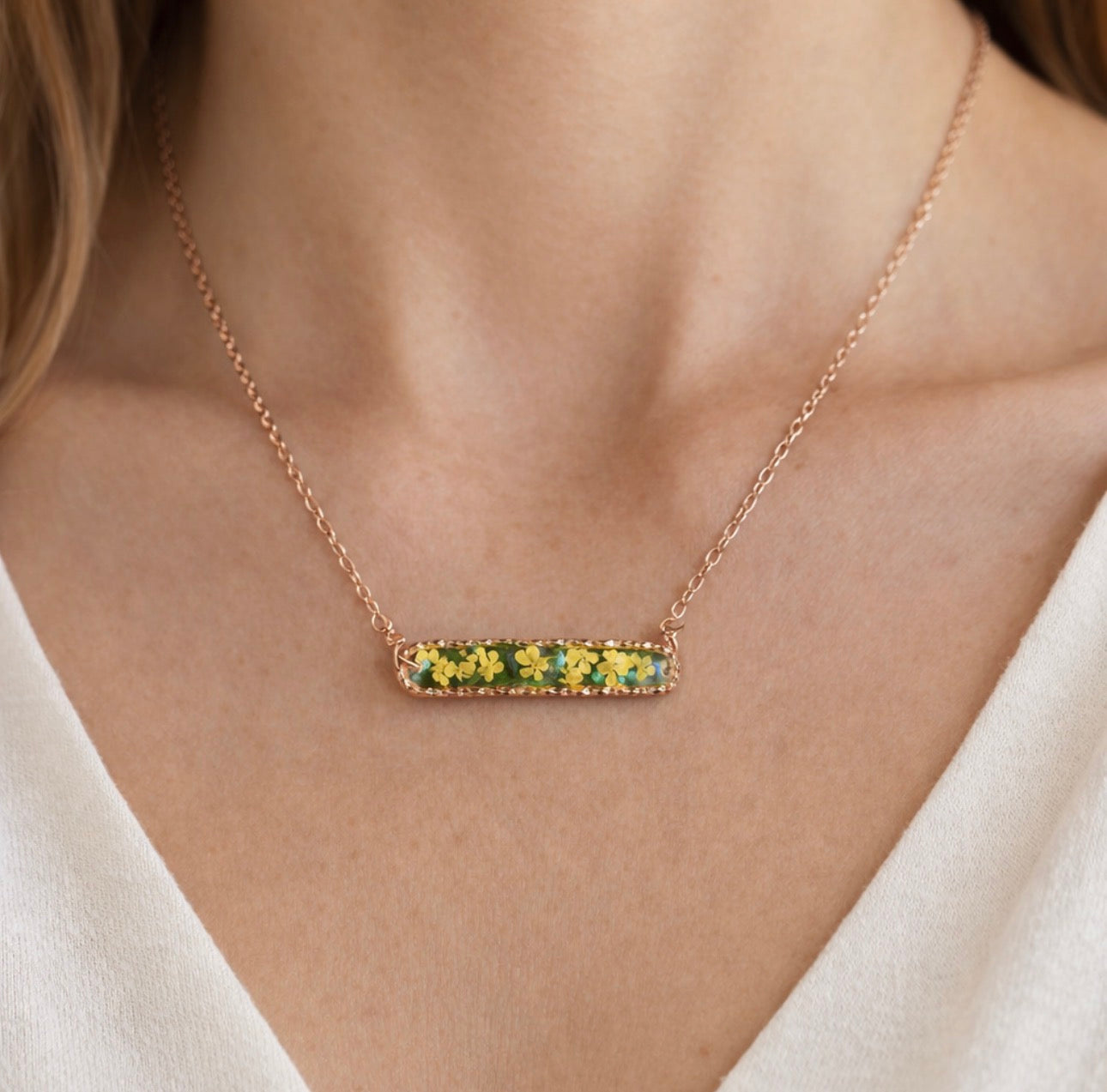 Real Pressed Flower Bar Necklace - BG 367
