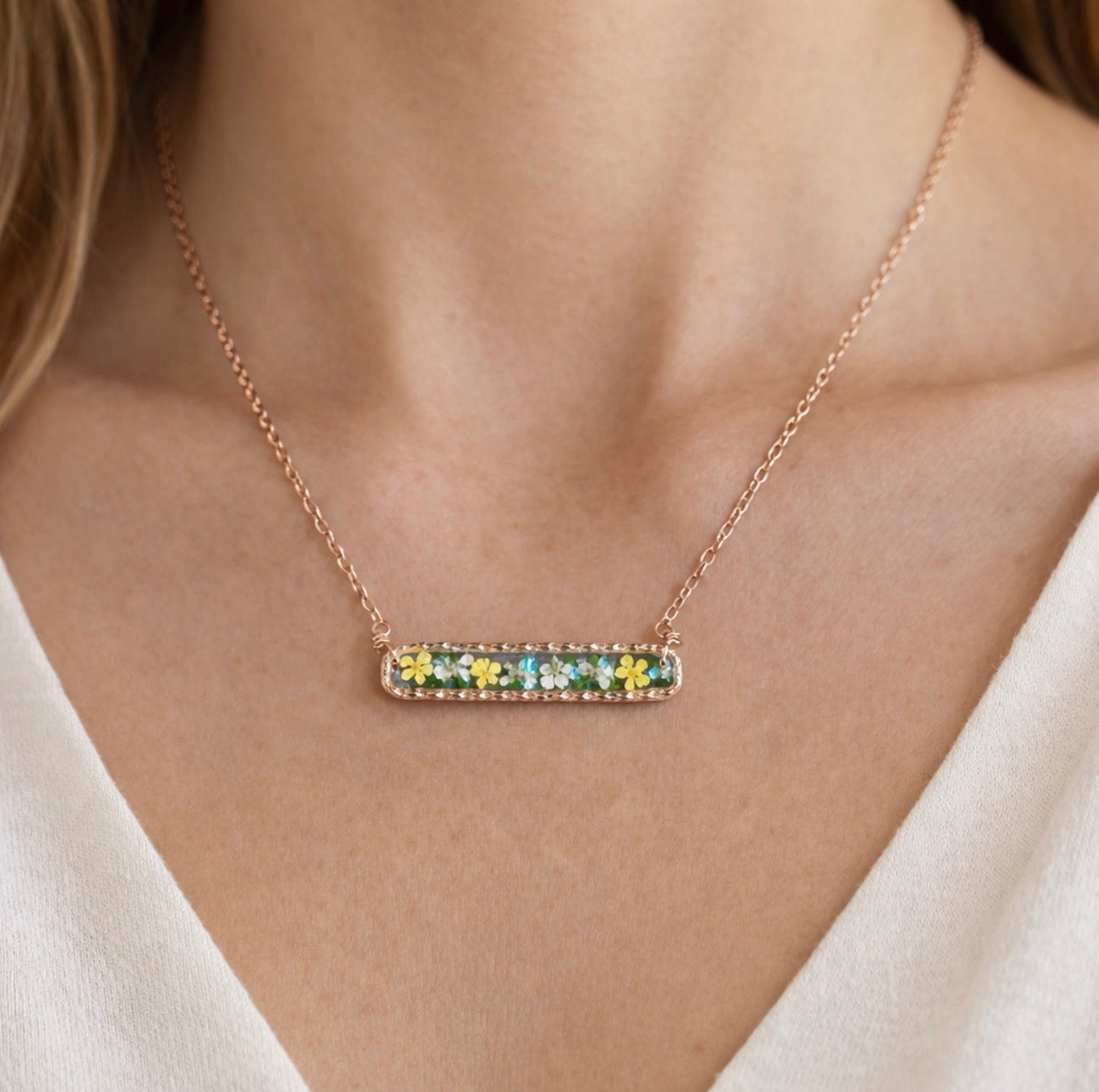 Real Pressed Flower Bar Necklace - BG 365