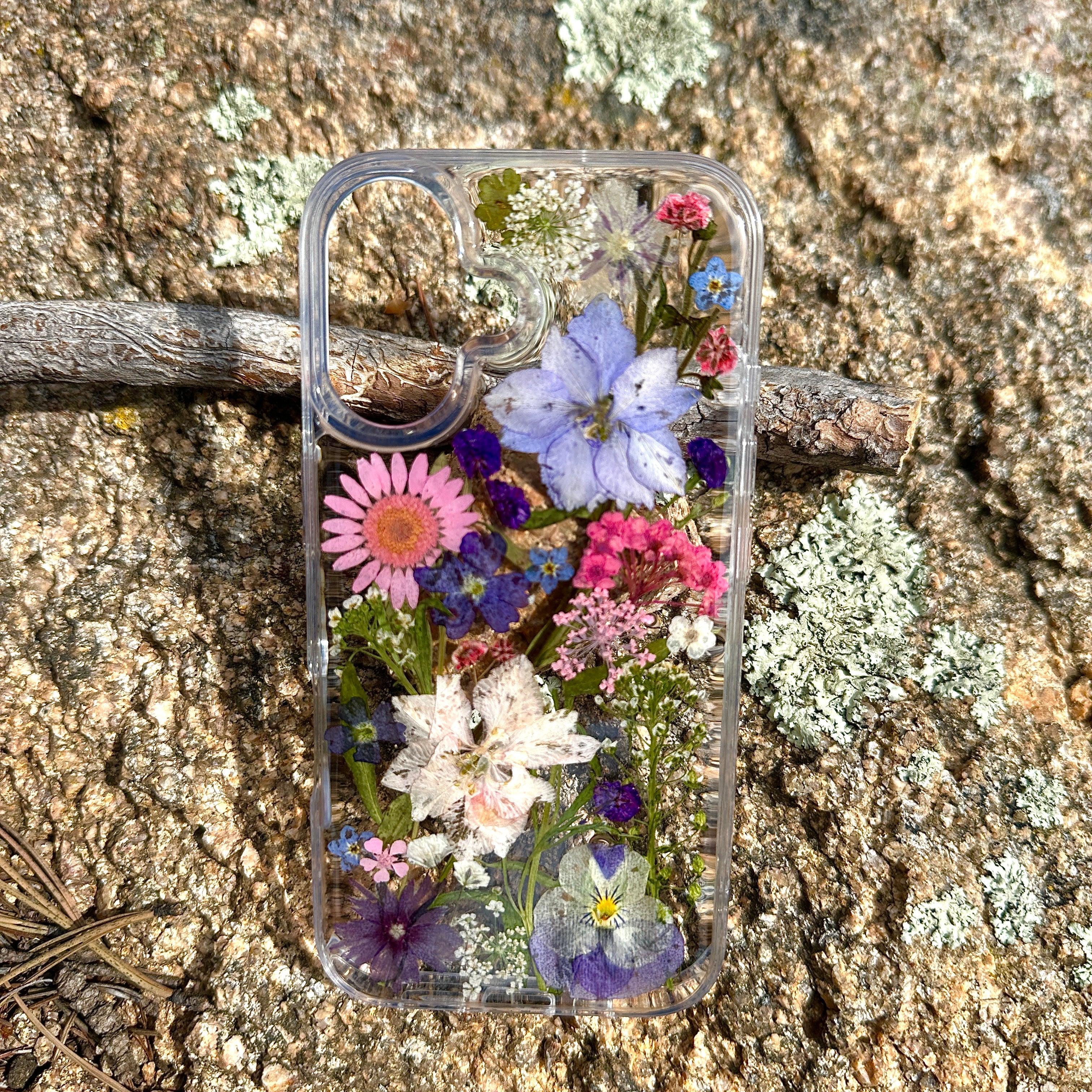 iPhone 16 Flower Phone Case - BG 435