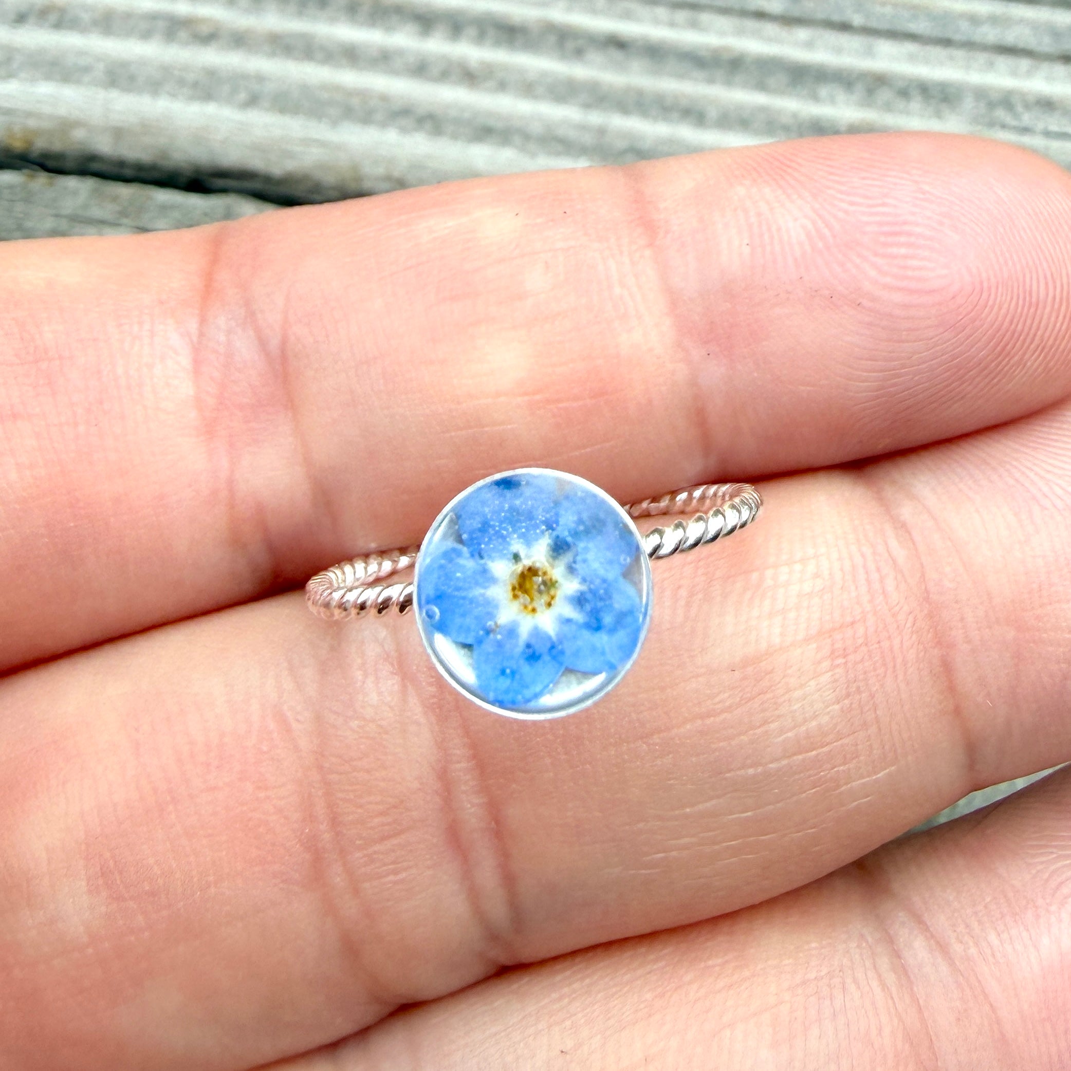 Forget Me Not Ring - Size 7 - BG 469