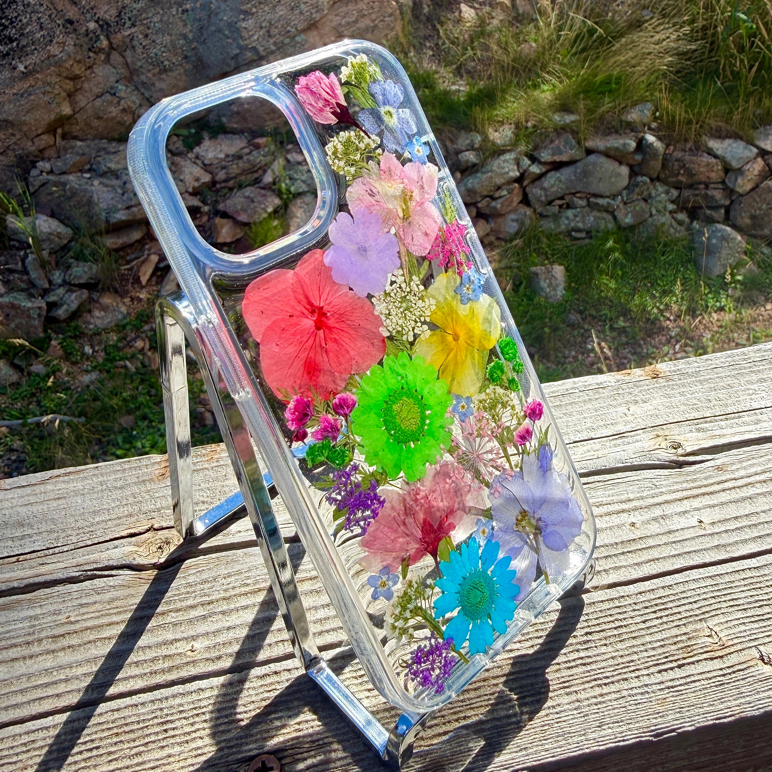 iPhone 15 Flower Phone Case - BG 475