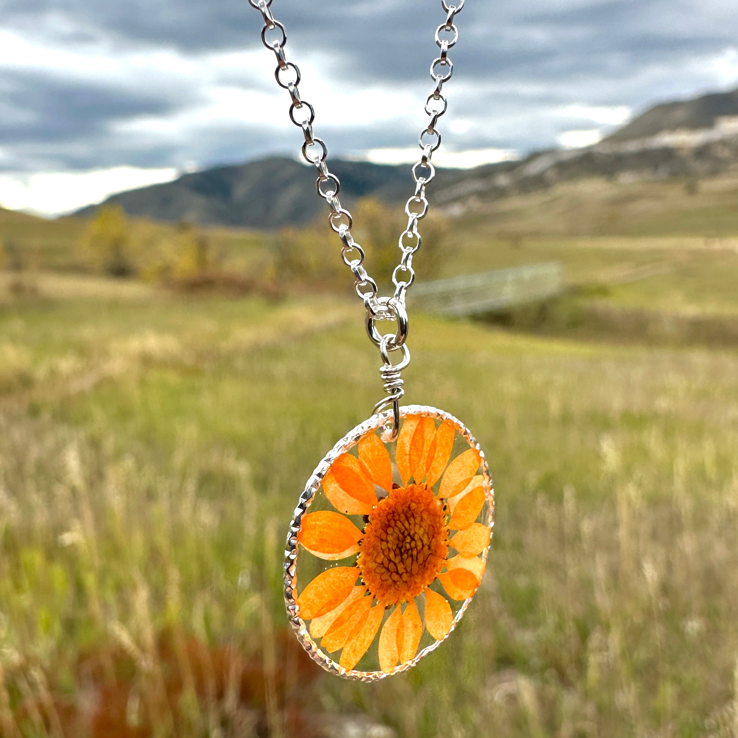 Orange Daisy Flower Necklace - BG 311
