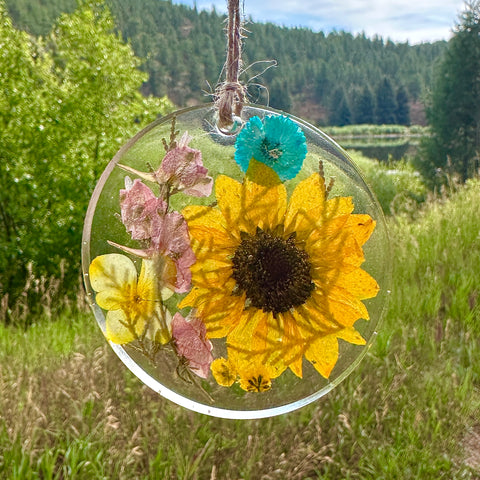 Botanical Garden Flower Ornament - BG 279