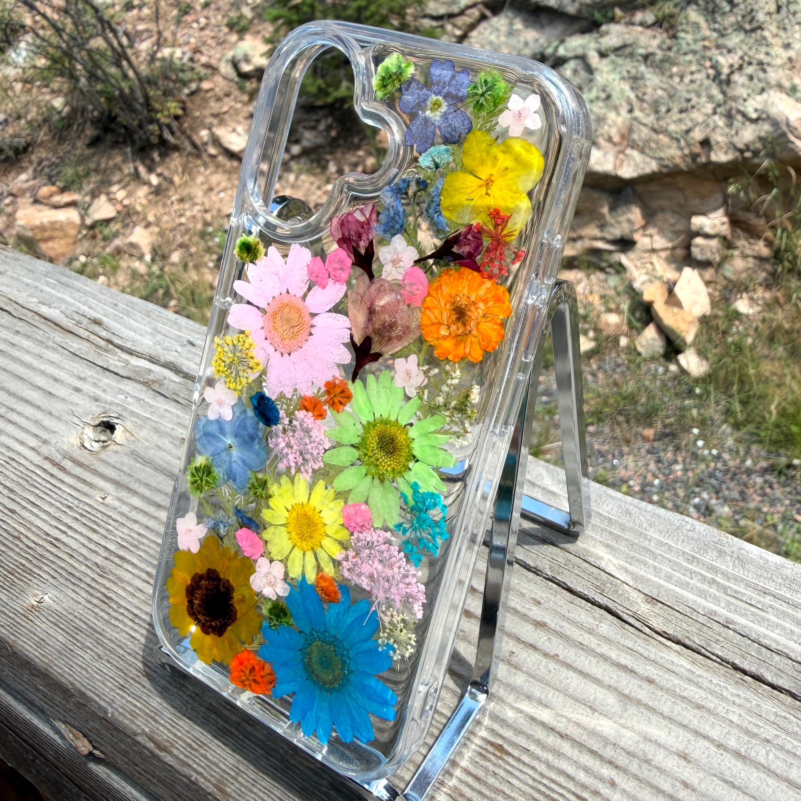 iPhone 17 Flower Phone Case - BG 466
