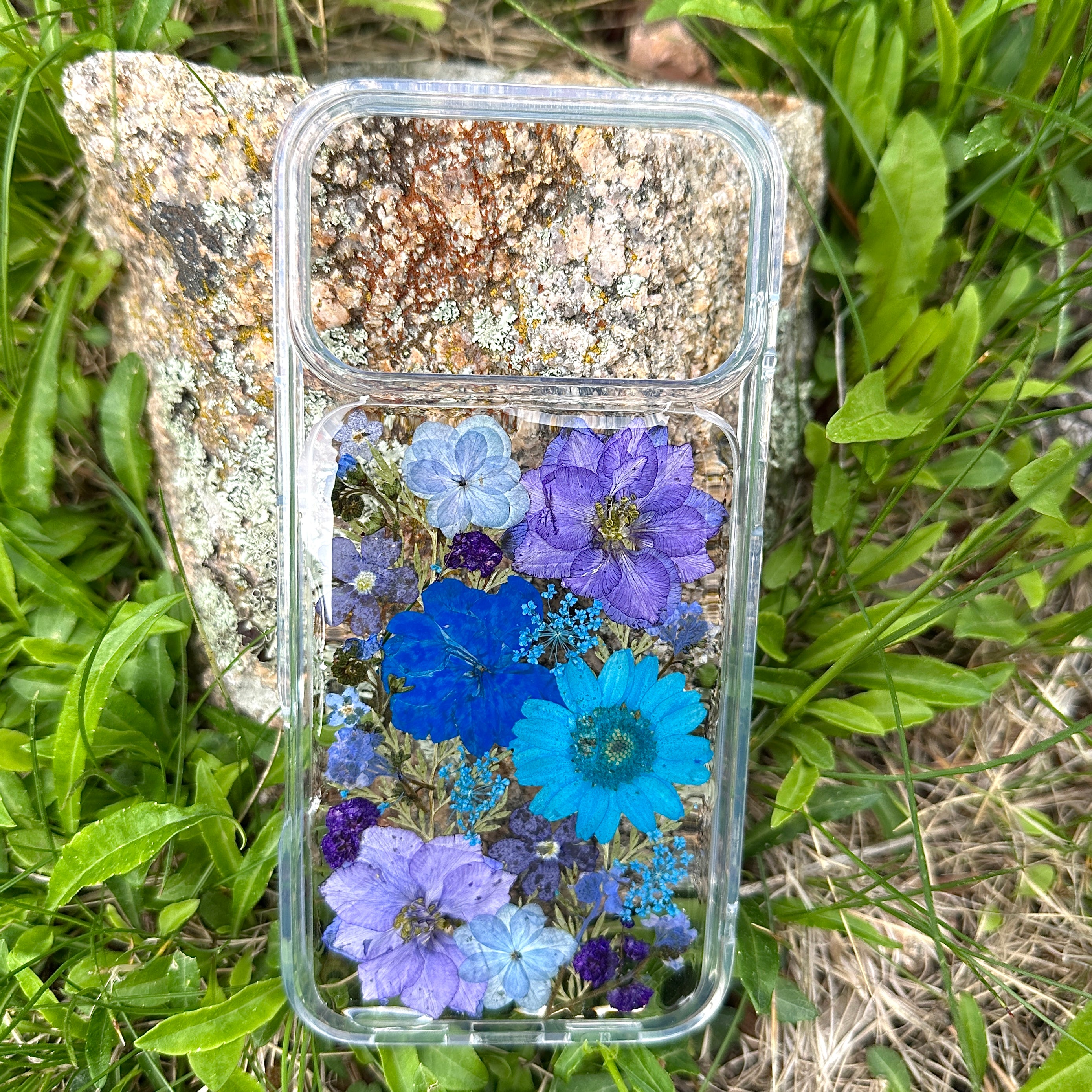 iPhone 17 Pro Max Flower Phone Case - BG 427