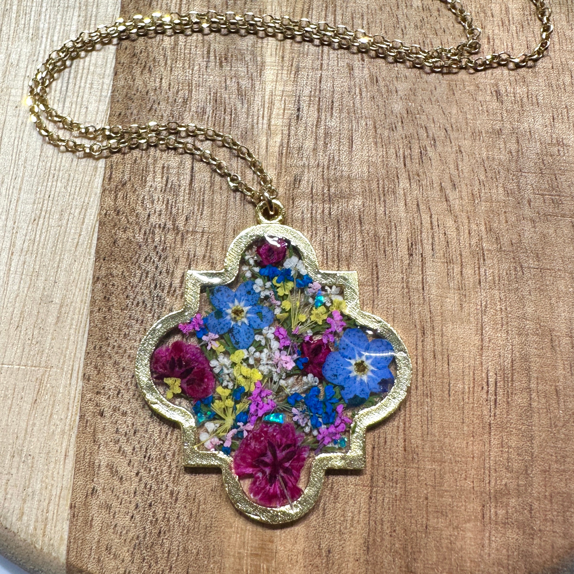 Botanical Flower Necklace - BG 288