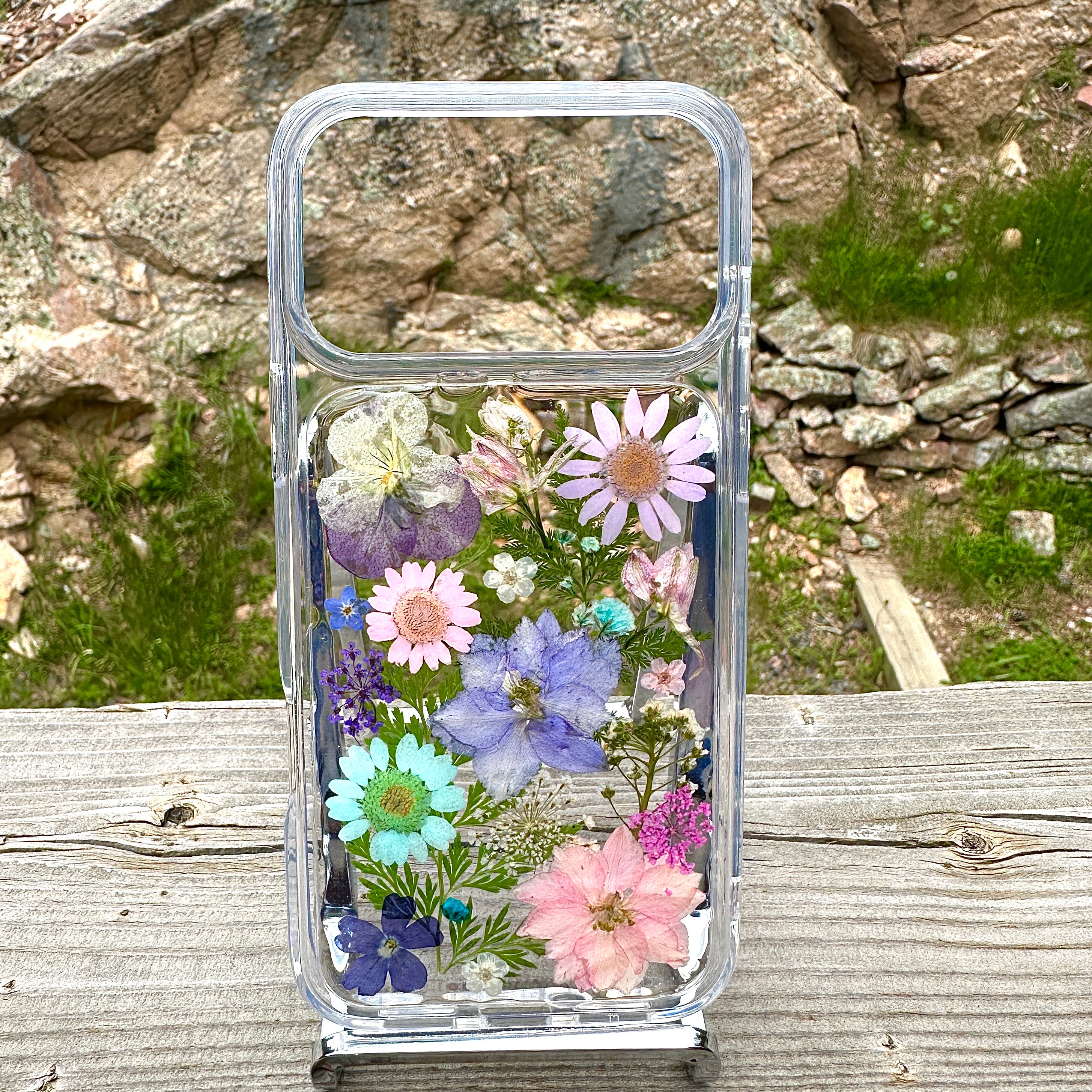 iPhone 17 Pro Max Flower Phone Case - BG 424