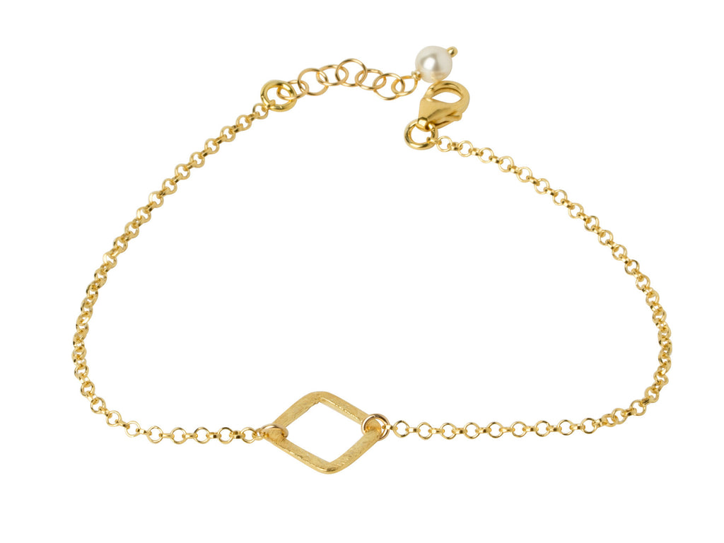 Tiny Gold Diamond Shaped Bracelet