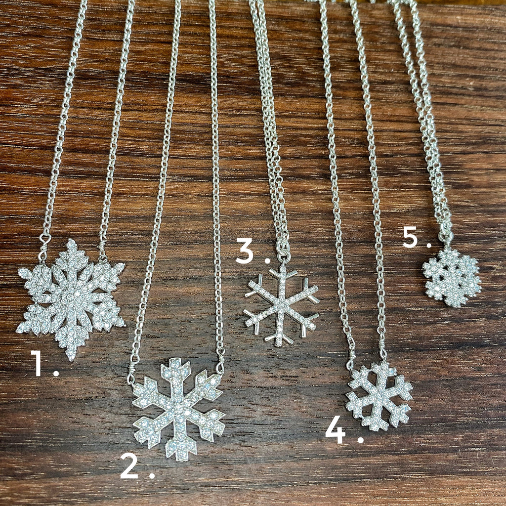 Christmas Snowflake Necklace Christmas Atmosphere Jewelry with a snow –  WILLWORK JEWELRY