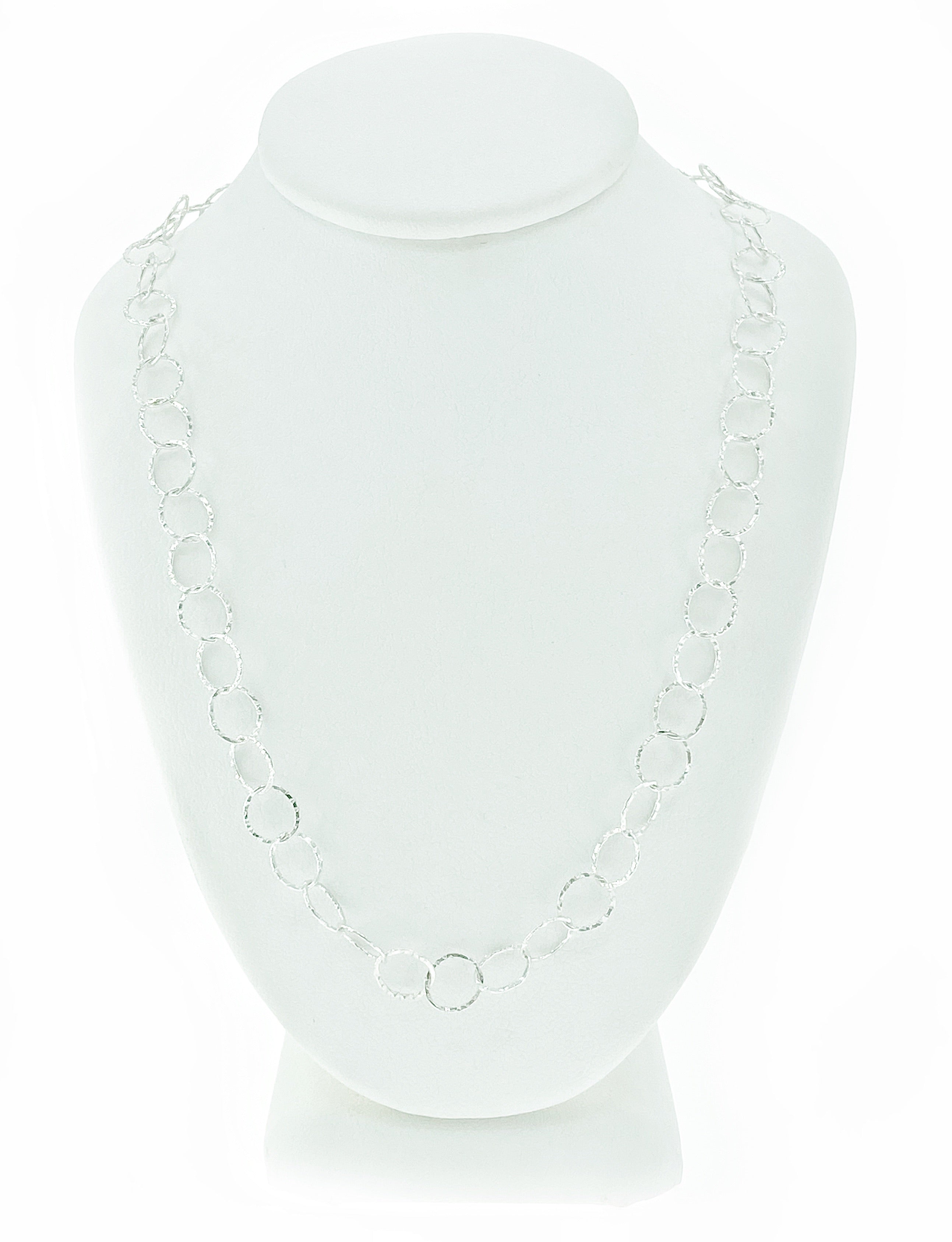 Hammered Circle Chain Necklace